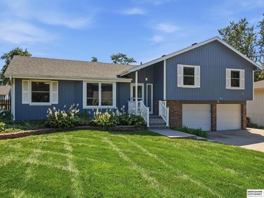 14961 Drexel Street, Omaha, NE 68137