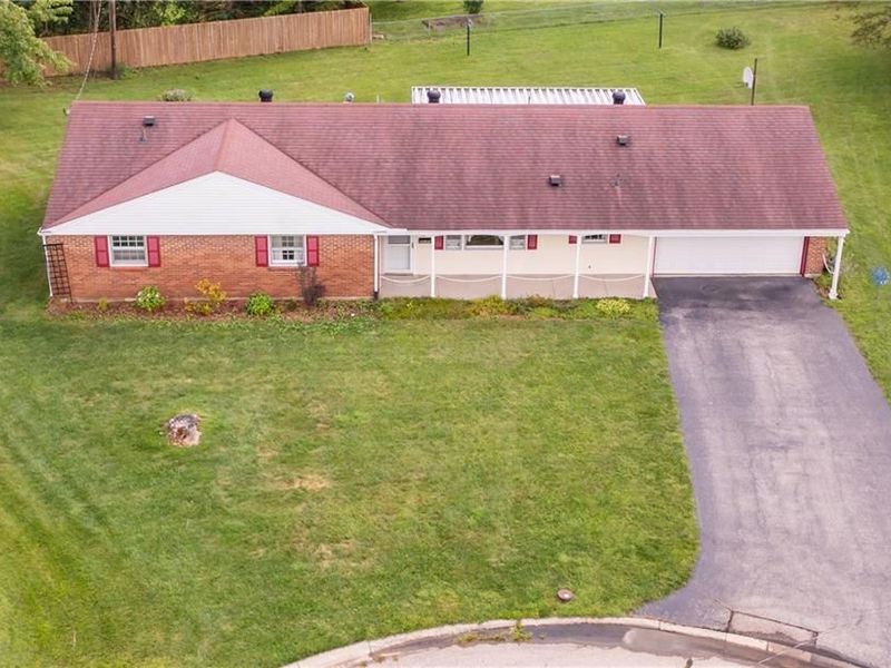 231 Prague Court, Centerville, OH 45458 Photo 2