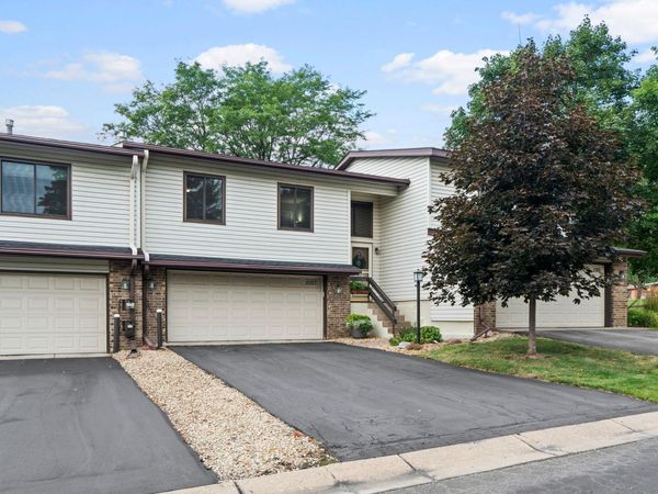 5757 Hyland Courts Drive, Bloomington, MN 55437