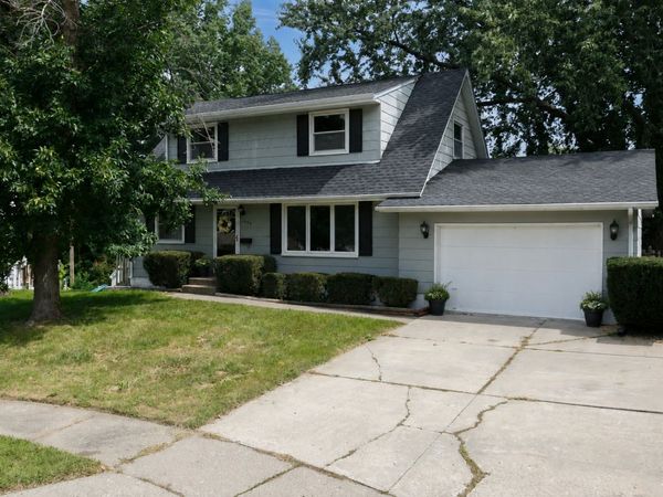 4085 Kings Court , Bettendorf, IA 52722