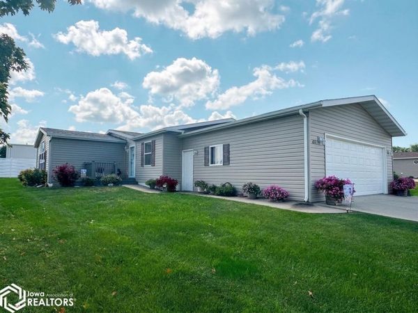 811 Golden Shores, Creston, IA 50801