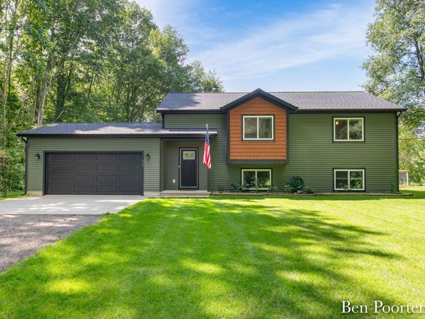 11637 Crimson Creek Drive, Gowen, MI 49326