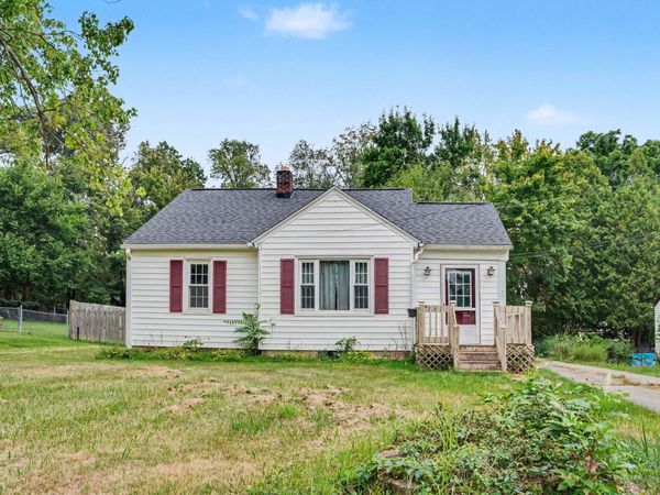 1528 Hamelink Drive, Portage, MI 49002