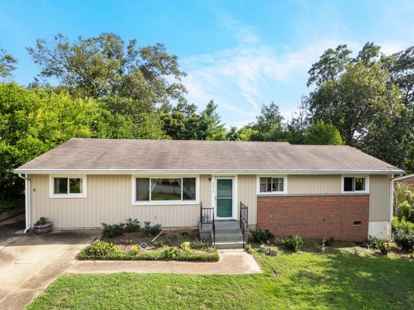 3510 Claremont Avenue, Chattanooga, TN 37412