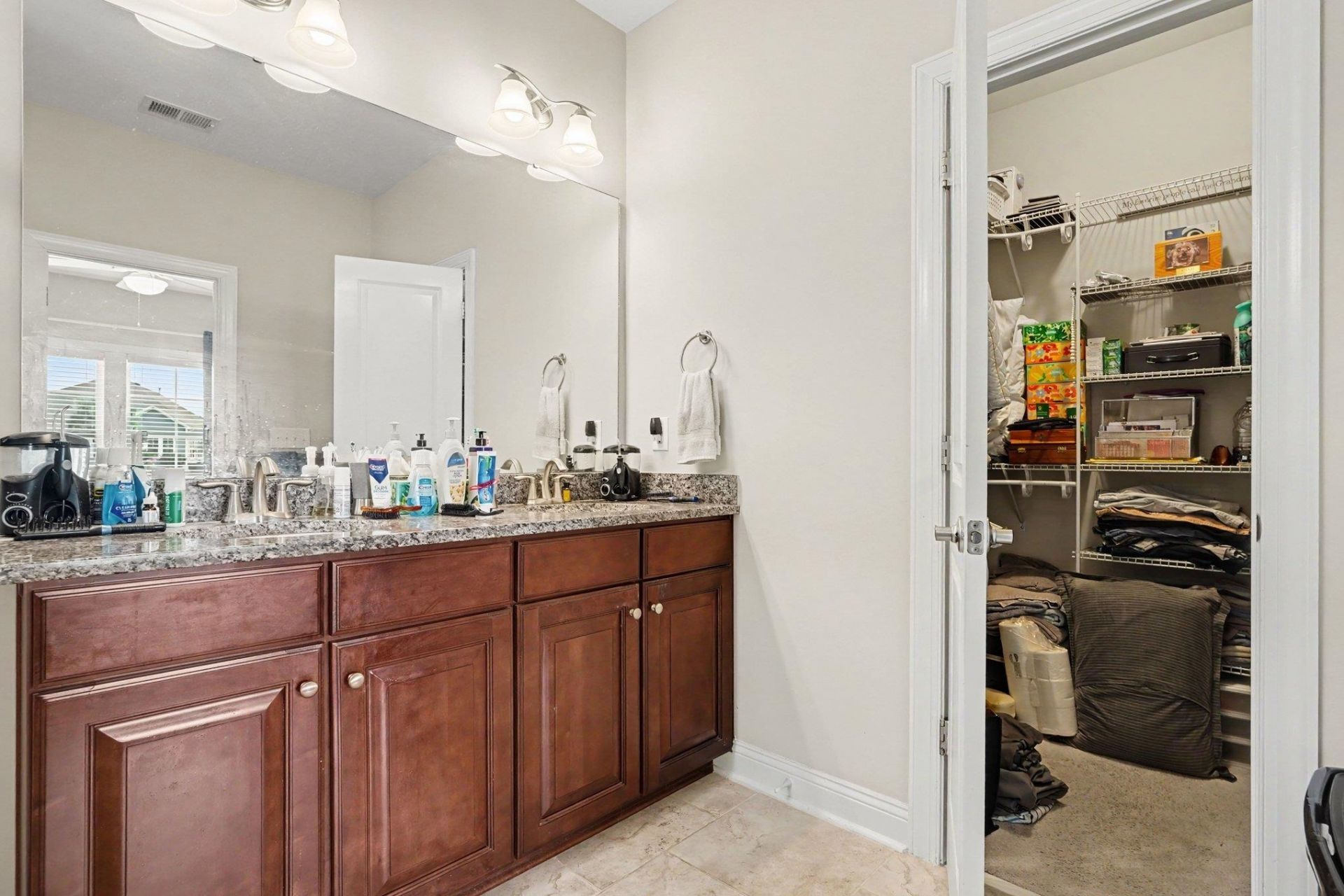 768 Devon Estate Ave. Photo 21