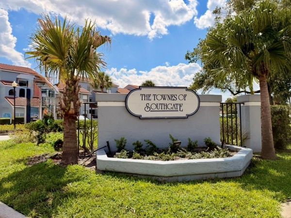 4607 GATE PLACE, Unit 202, ORLANDO, FL 32811