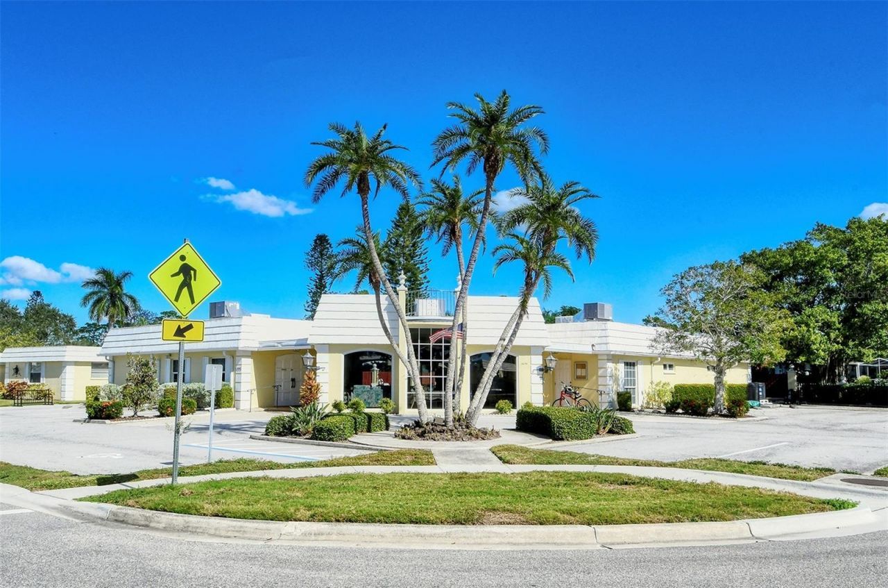5911 Tidewood Avenue, Unit 3, Sarasota, FL 34231 Photo