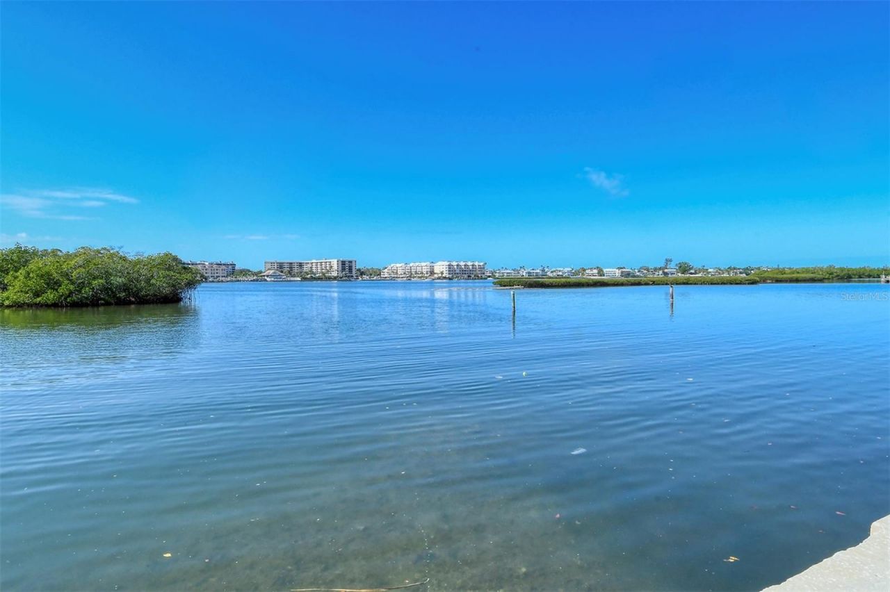 5911 Tidewood Avenue, Unit 3, Sarasota, FL 34231 Photo