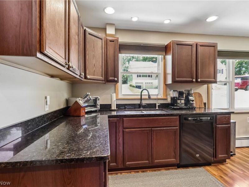 1593 Kingsley Avenue, Akron, OH 44313 Photo 12