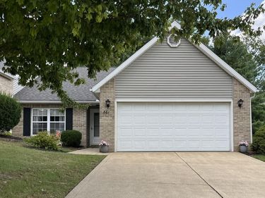 881 Red Oak Trail, Lexington, OH 44904