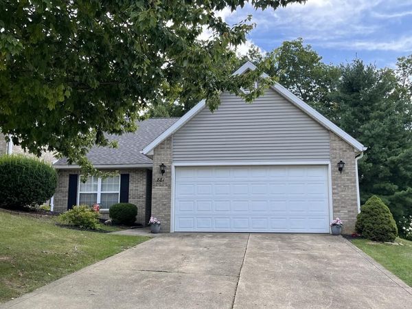 881 Red Oak Trail, Lexington, OH 44904