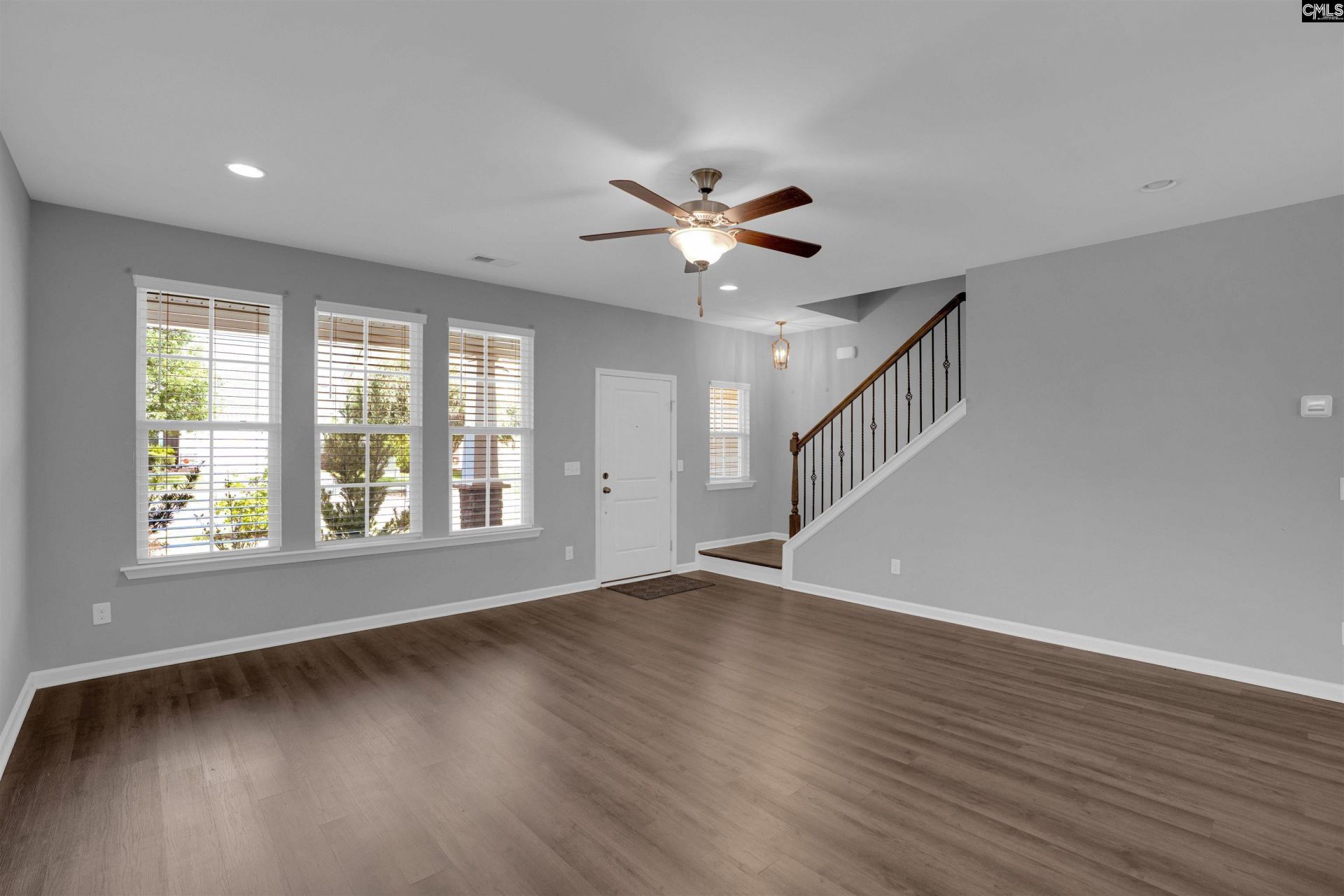 220 Liberty Ridge Drive  Photo 11