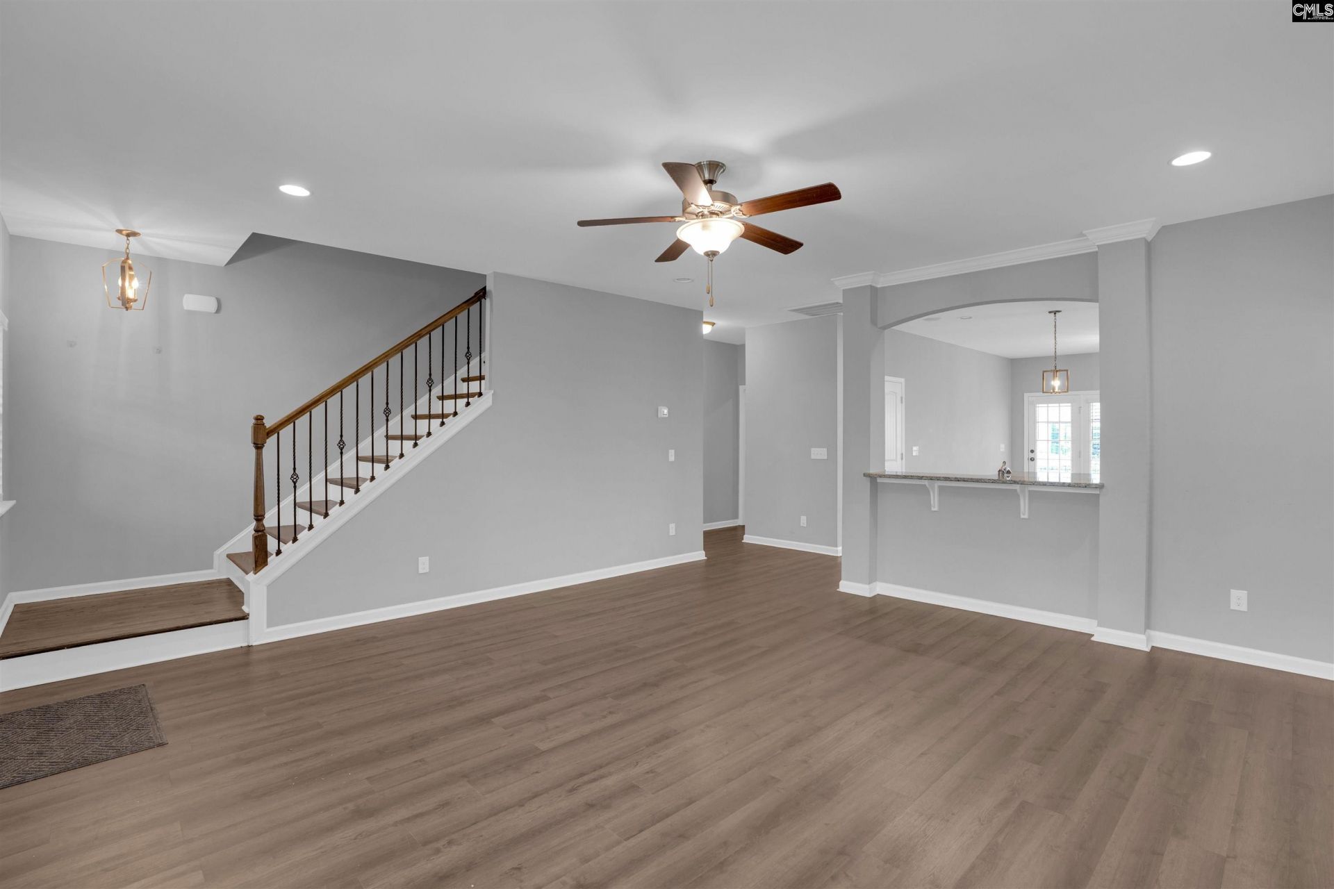 220 Liberty Ridge Drive  Photo 12