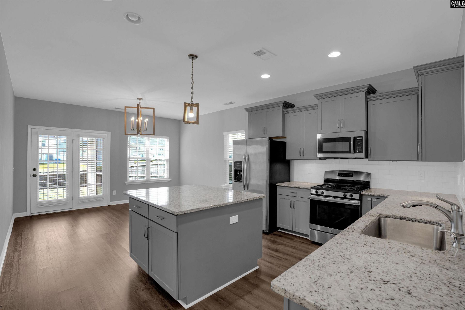 220 Liberty Ridge Drive  Photo 13