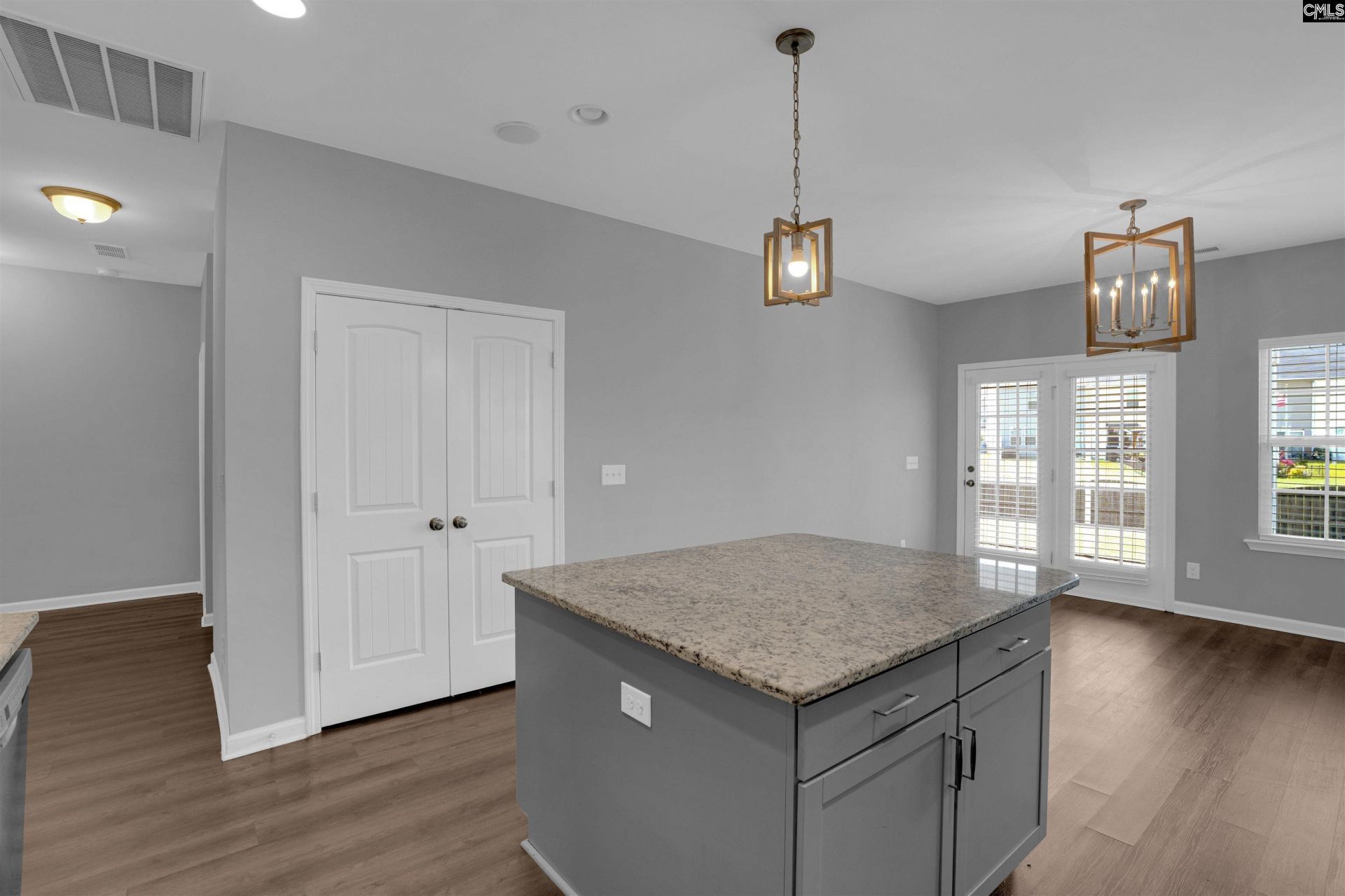 220 Liberty Ridge Drive  Photo 16