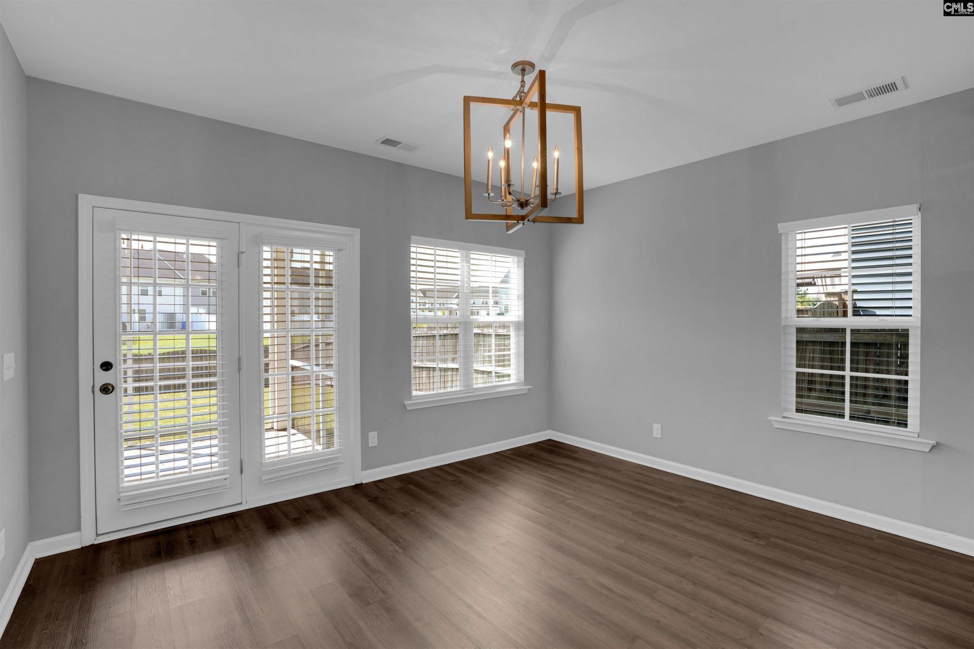 220 Liberty Ridge Drive  Photo 17