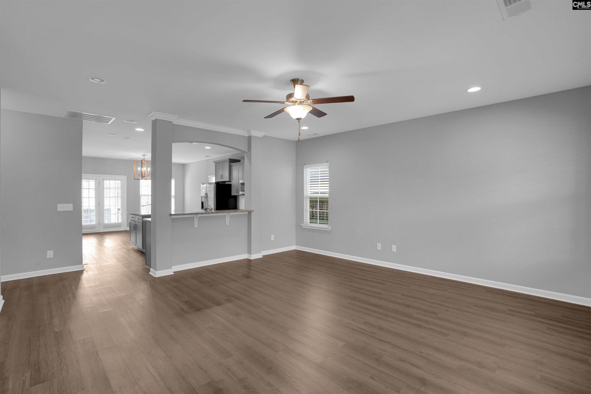 220 Liberty Ridge Drive  Photo 9