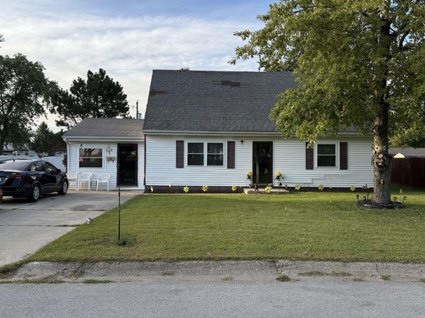 2158 S Fairfield Drive, Marion, IN 46953