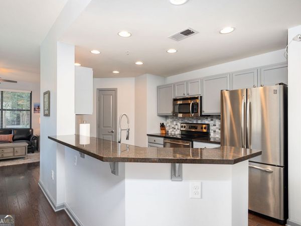 3040 Peachtree Road NW, Unit 212, Atlanta, GA 30305