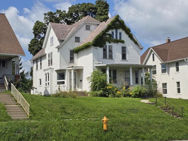 130 S 7th AVENUE, Unit 132, West Bend, WI 53095