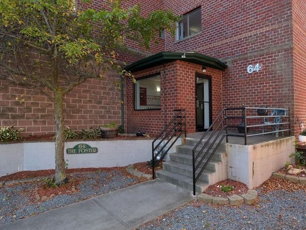64 Foster St, Unit 301, Peabody, MA 01960