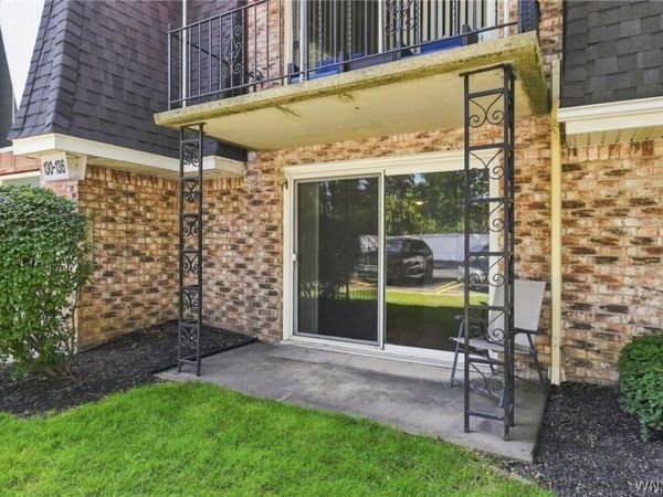 136 Foxberry Drive , Unit A, Amherst, NY 14068