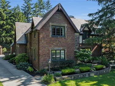 18 Harper Road, Buffalo, NY 14226