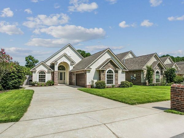 5347 Woodlake, Gulf Breeze, FL 32563