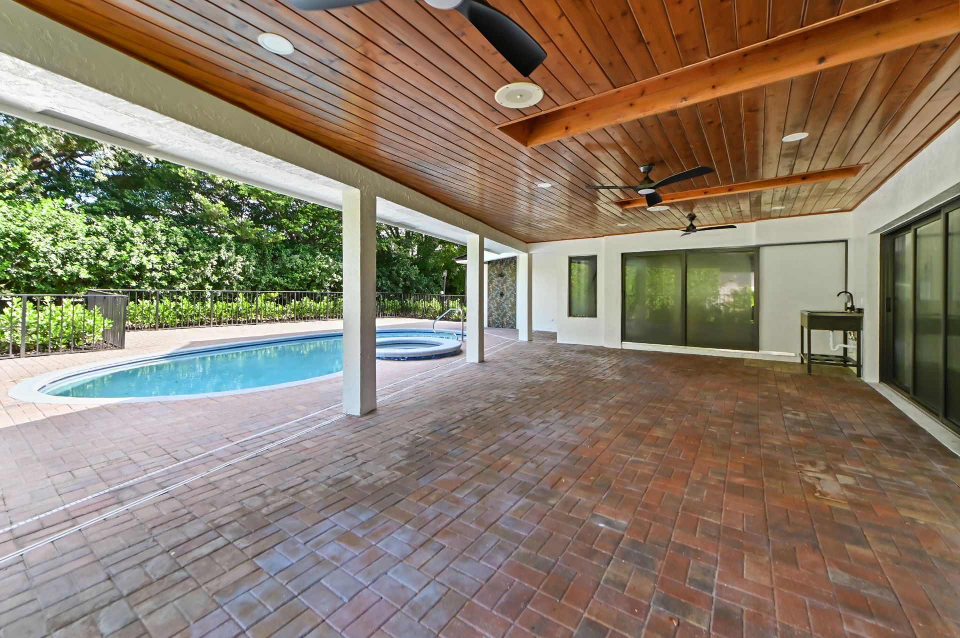 10 Alnwick Road, Palm Beach Gardens, FL 33418 Photo