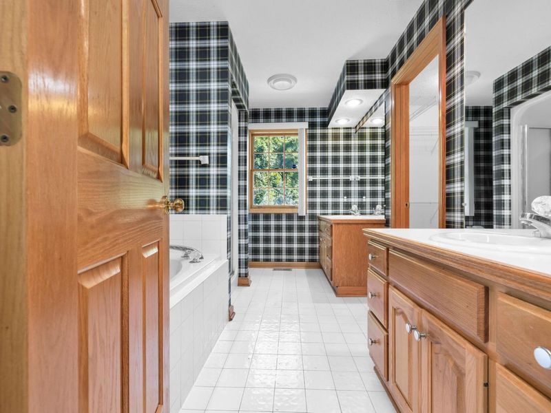 1309 Firethorn Drive, Bellefontaine, OH 43311 Photo 23