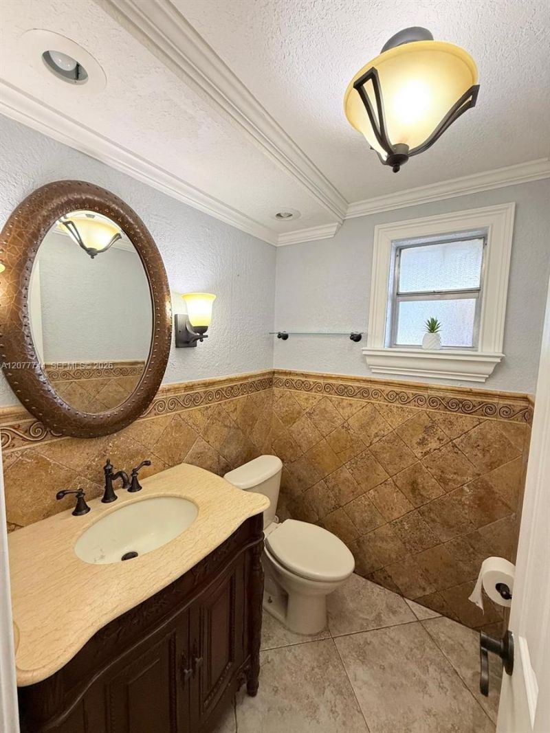 9357 Fontainebleau Blvd , Unit D104, Miami, FL 33172 Photo