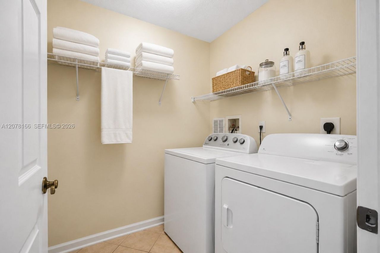 19143 Crystal St, Unit 19143, Weston, FL 33332 Photo