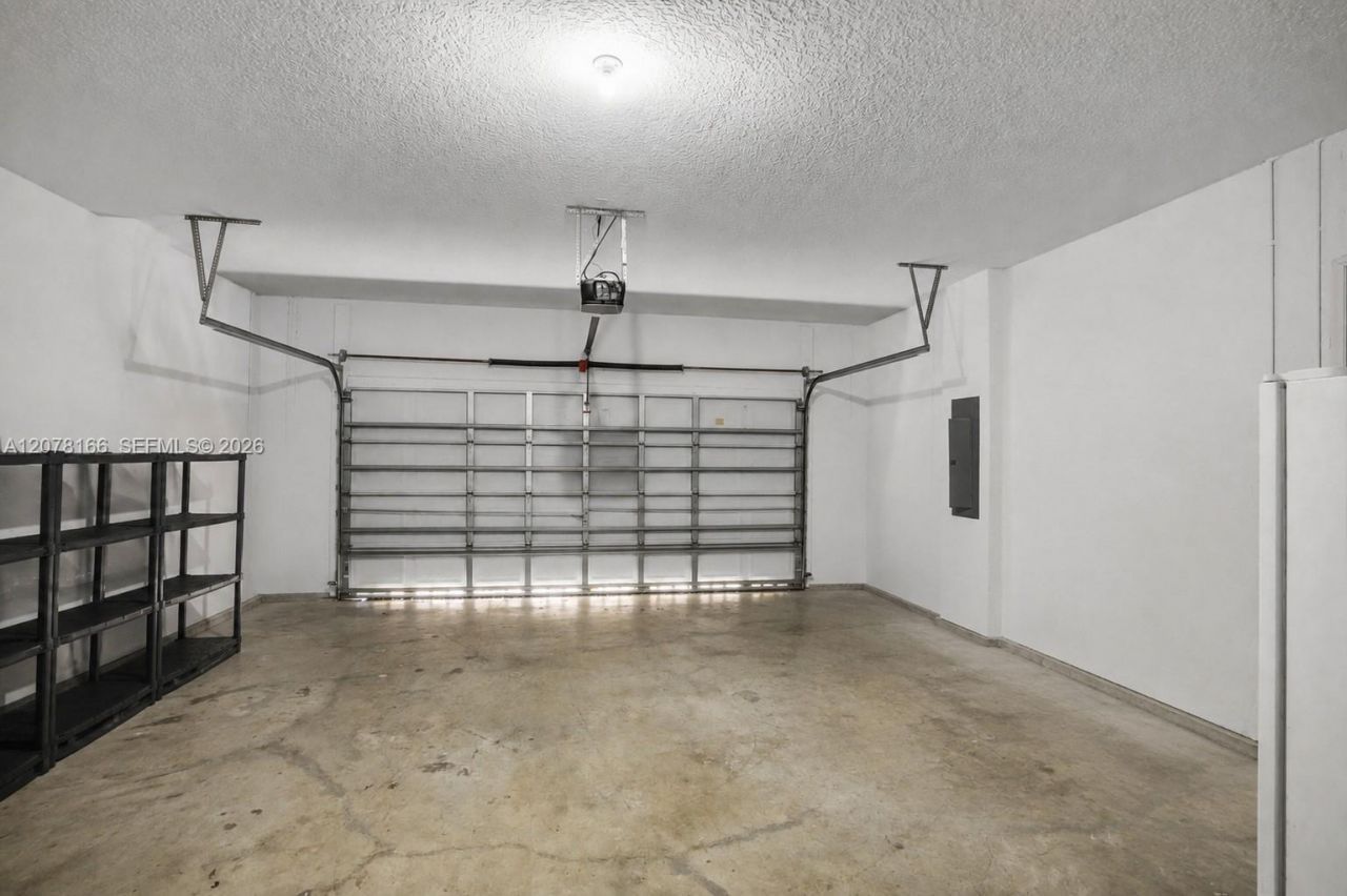 19143 Crystal St, Unit 19143, Weston, FL 33332 Photo