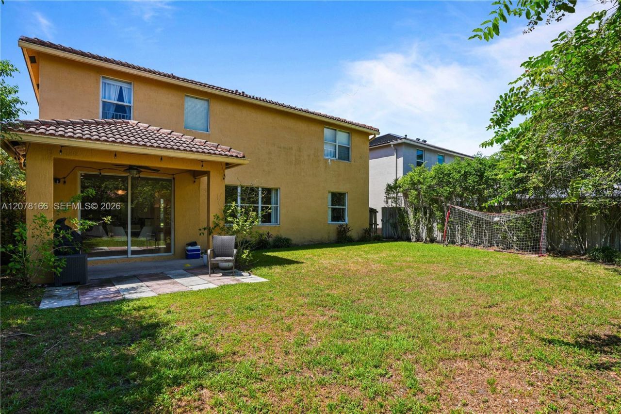 19143 Crystal St, Unit 19143, Weston, FL 33332 Photo