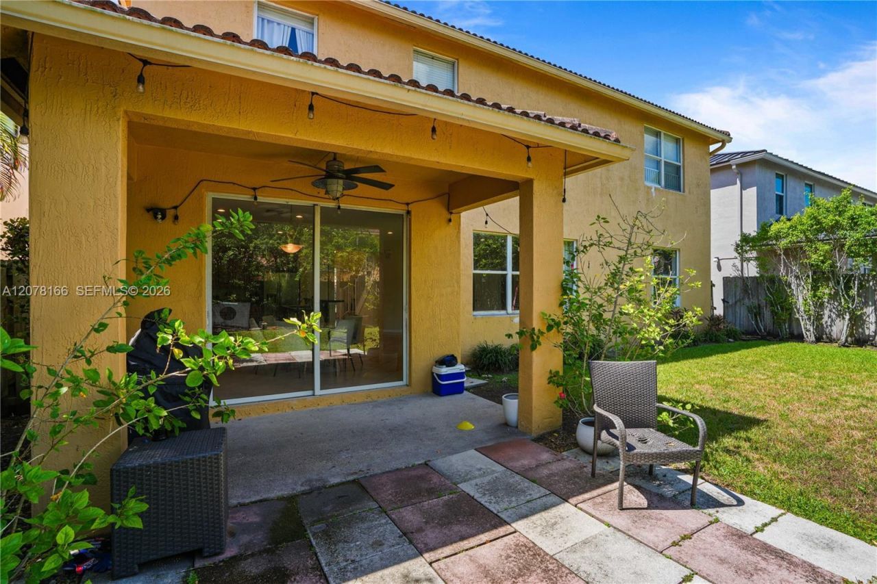 19143 Crystal St, Unit 19143, Weston, FL 33332 Photo