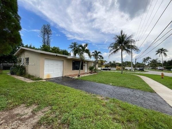 2100 NW 74th Ave , Sunrise, FL 33313
