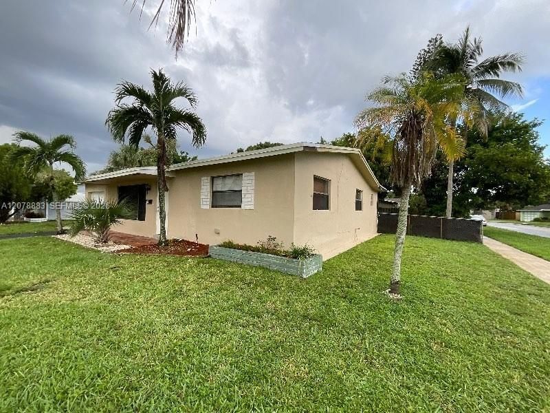2100 NW 74th Ave, Sunrise, FL 33313 Photo