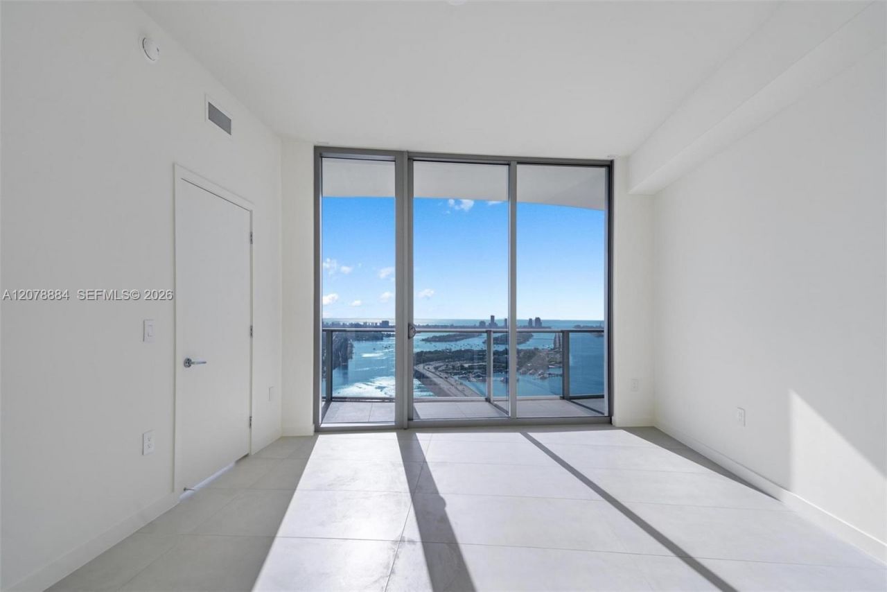 1400 Biscayne Blvd , Unit 4504, Miami, FL 33132 Photo