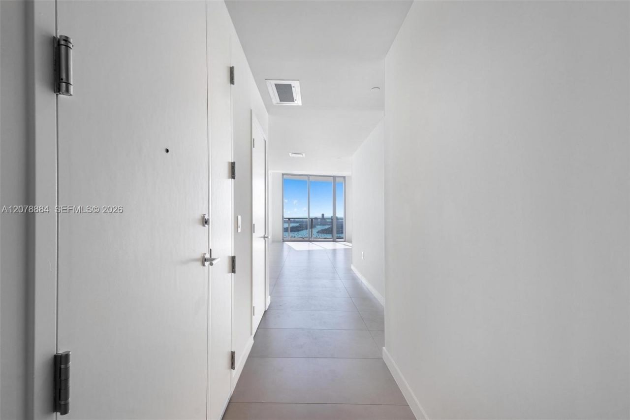 1400 Biscayne Blvd , Unit 4504, Miami, FL 33132 Photo
