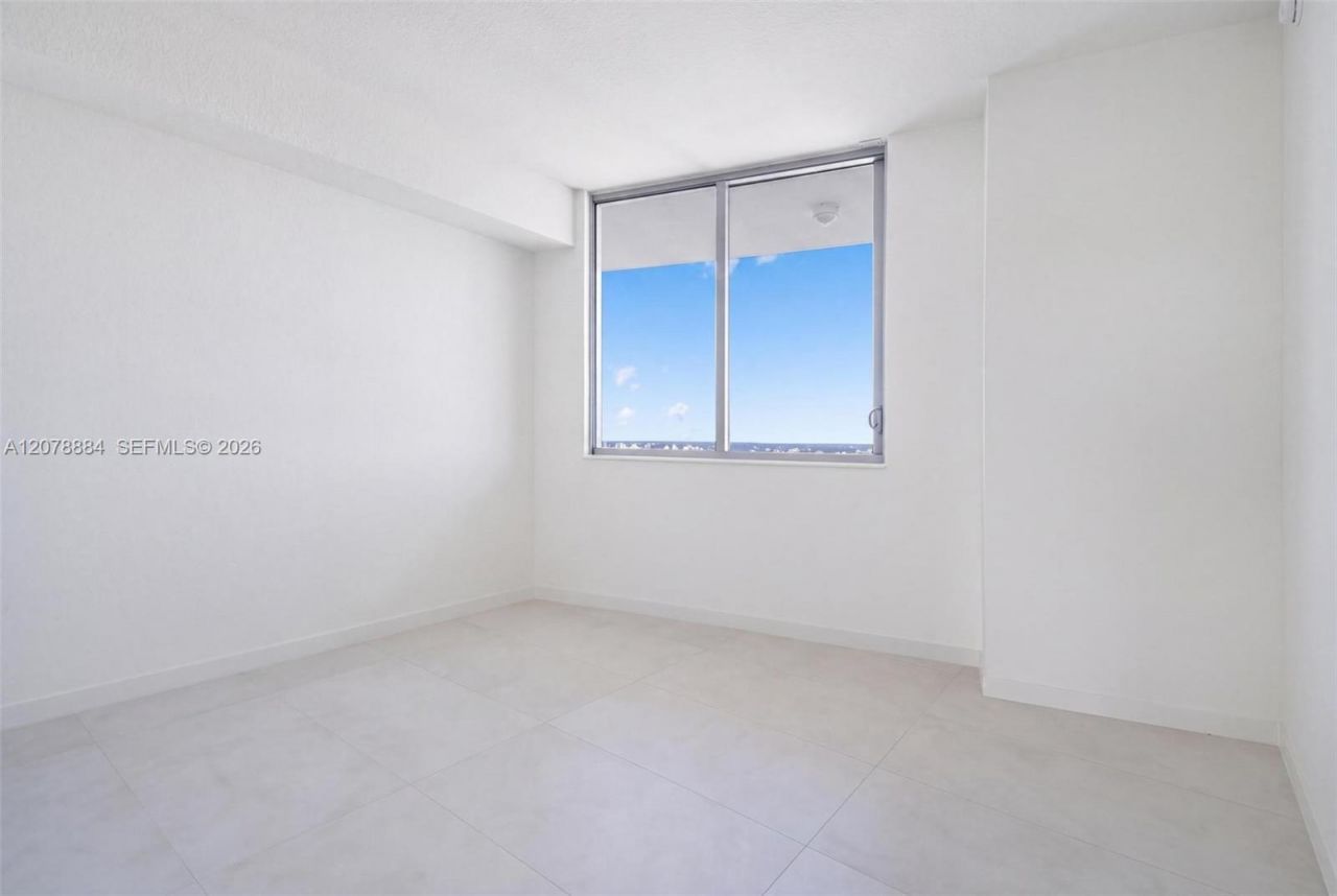 1400 Biscayne Blvd , Unit 4504, Miami, FL 33132 Photo