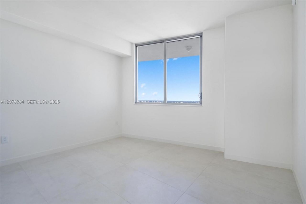 1400 Biscayne Blvd , Unit 4504, Miami, FL 33132 Photo