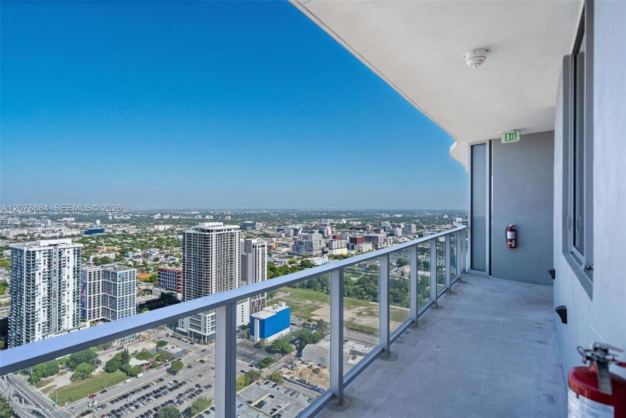 1400 Biscayne Blvd , Unit 4504, Miami, FL 33132 Photo