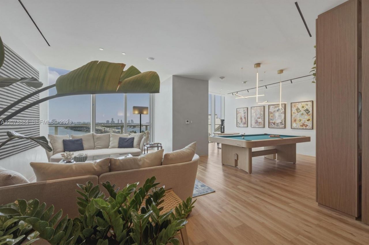 1400 Biscayne Blvd , Unit 4504, Miami, FL 33132 Photo