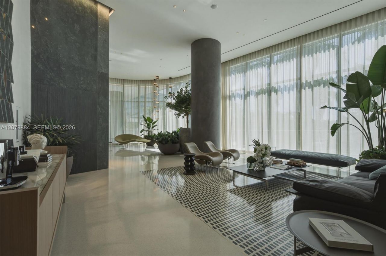 1400 Biscayne Blvd , Unit 4504, Miami, FL 33132 Photo