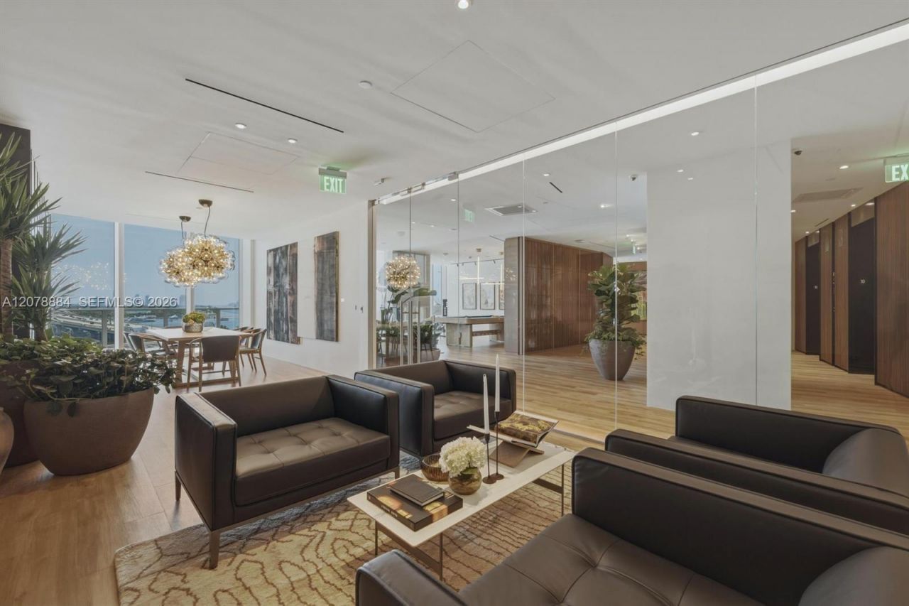 1400 Biscayne Blvd , Unit 4504, Miami, FL 33132 Photo