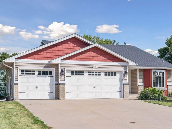 4751 Heather Ridge Road N, Oakdale, MN 55128