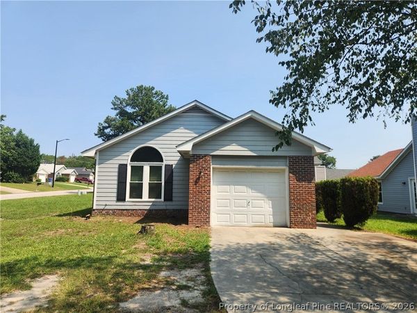 5598 Quietwood Place, Fayetteville, NC 28304