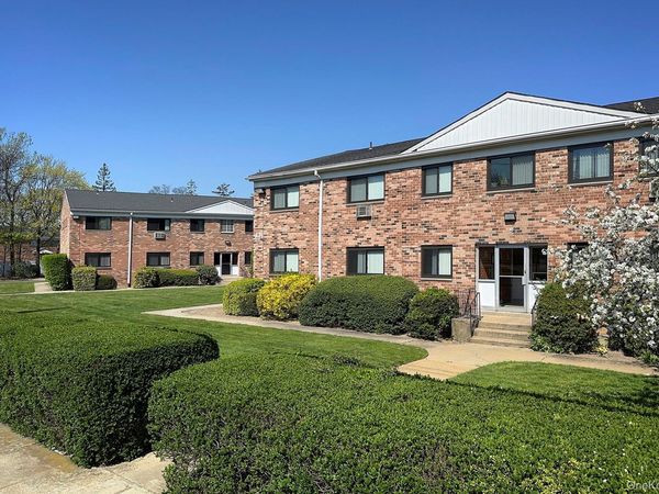 405 East Main Street , Unit 405-04, Bay Shore, NY 11706