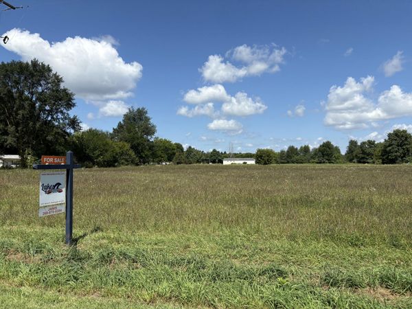 28th Avenue, Paw Paw, MI 49079