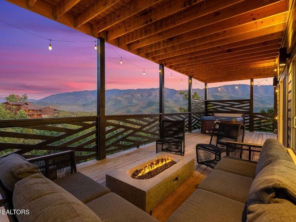 839 Deer Path Lane, Gatlinburg, TN 37738